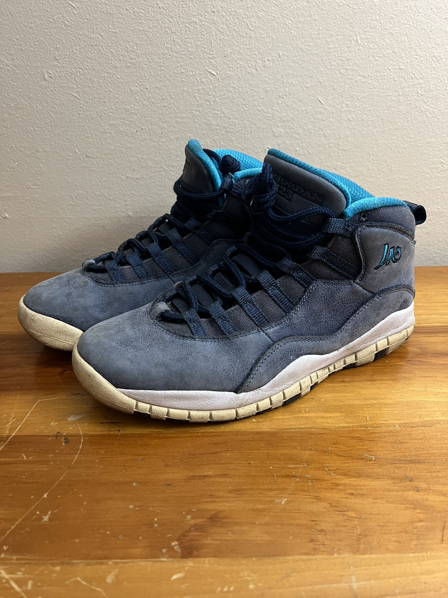 Air Jordan’s 10’s LA