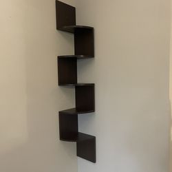 Modern Corner Shelf 