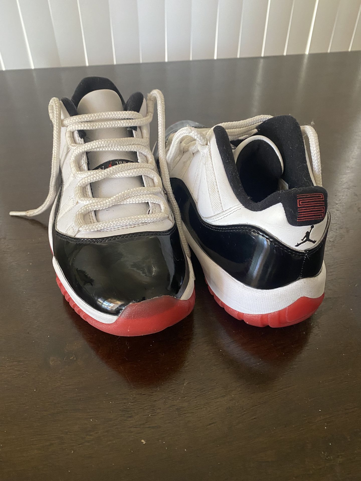 Air Jordan 11 Retro Low - Concord Bred