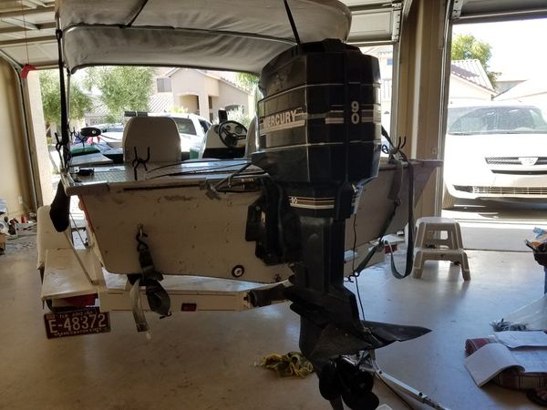 Aluminum boat. starcraft. 1990