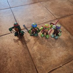 Teenage Mutant Ninja Turtles Figures 