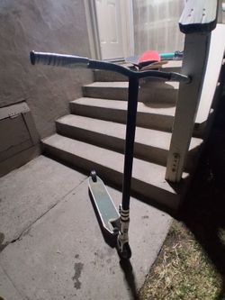 Mongose scooter