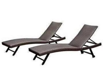 New In box. Domi Set of 2 Outdoor Chaise Lounge Aluminum Patio Padded Quick Dry Foam Wicker Lounge