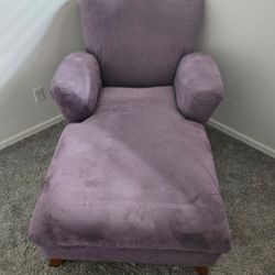 Free Lounger Chair (Pending)