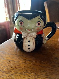Vintage Halloween Vampire Mug