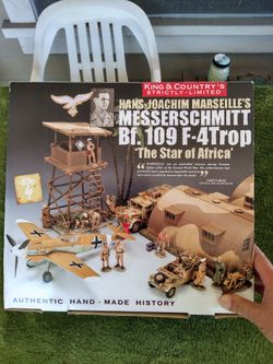 King And Country Toy Soldiers 1/30 Bf-109 Airplane With Pilot