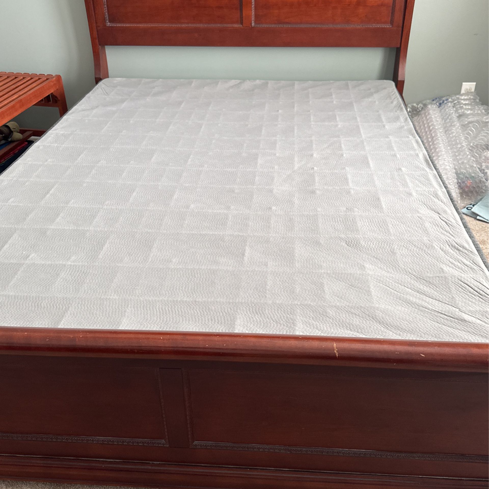 Queen Size Bed Frame And Box spring 