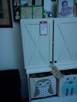 Estate sale today. Good prices quality items. 8700 e University Dr lot 2515 Mesa I'm Vicki.