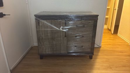 Dresser Cabinet + possible extra dresser