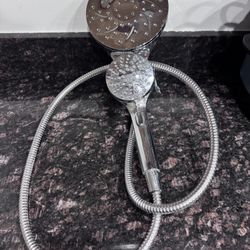 Moen Shower Head 