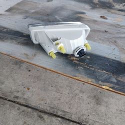 Brand New Front Driver Side Fog Lamp 