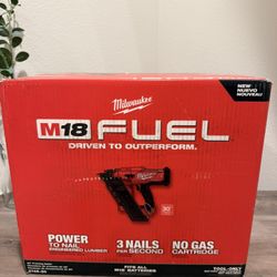 Milwaukee M18 3.5” 18v 30 Degree Nailer