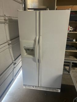 Kenmore Ultra Fresh Side-by-Side Refrigerator with Ice Water Dispenser