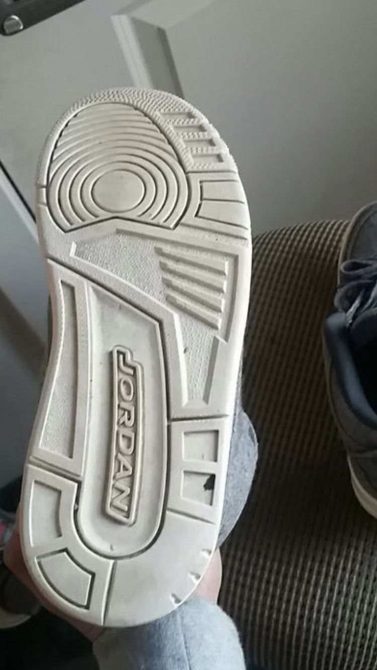 Jordan 3 "Wool Grey"
