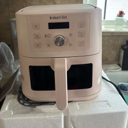 Instant Pot Air Fryer-Vortex Plus 4 QT With Clear cook