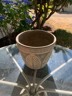 Vintage leaf  Clay pot