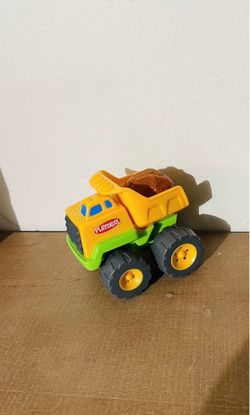 Rumblin' Dump Truck Push Along Vehicle 8”