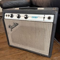 Vintage 1970s Fender Champ Tube Amp
