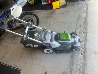 Electric Lawn Mower EGO 56V Lithium Ion