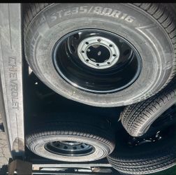 Trailer tires