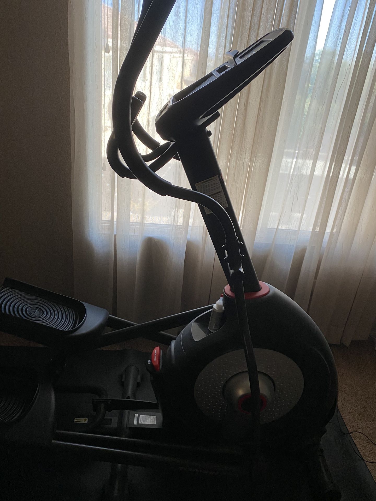 Schwinn 430 Elliptical Machine