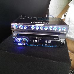 Pioneer Deh-s422bt Stereo(Clarion Eq (New) 130$firm 