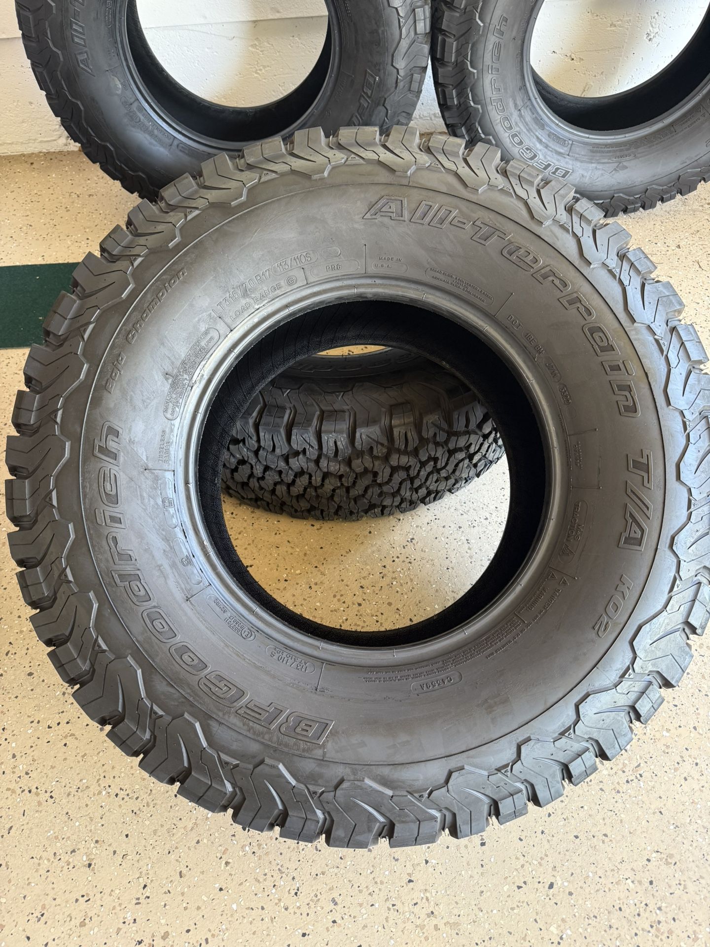 5 BFGOODRICH LT315/70 R17