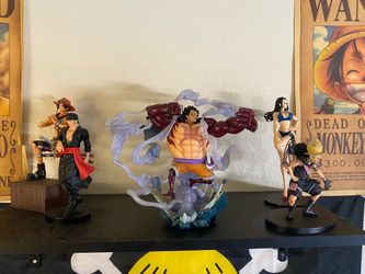 One piece figure collection