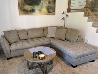 Comfortable and Modern Sectional Sofa for Sale