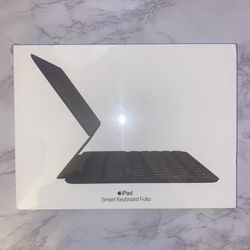 11” Apple iPad Smart Keyboard Folio