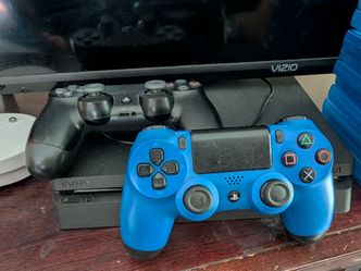 PS4 Slim