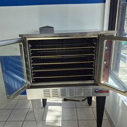 Baking oven almost new