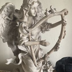 Angel/Fairy Playing Harp Attracting Animals