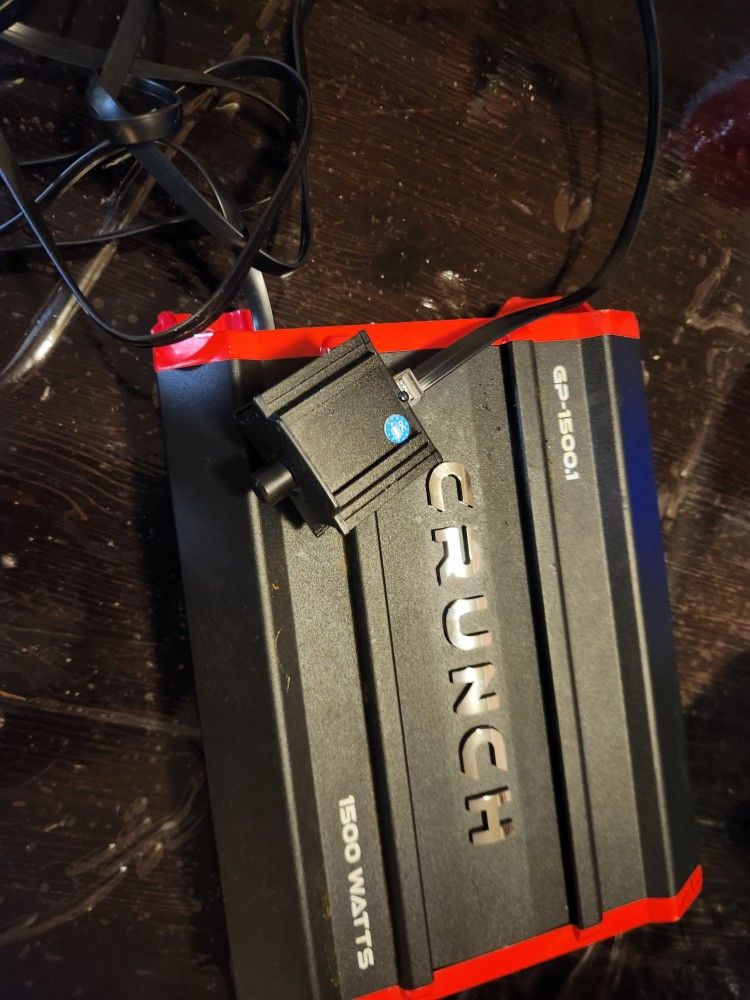 Crunch 1500w Mono