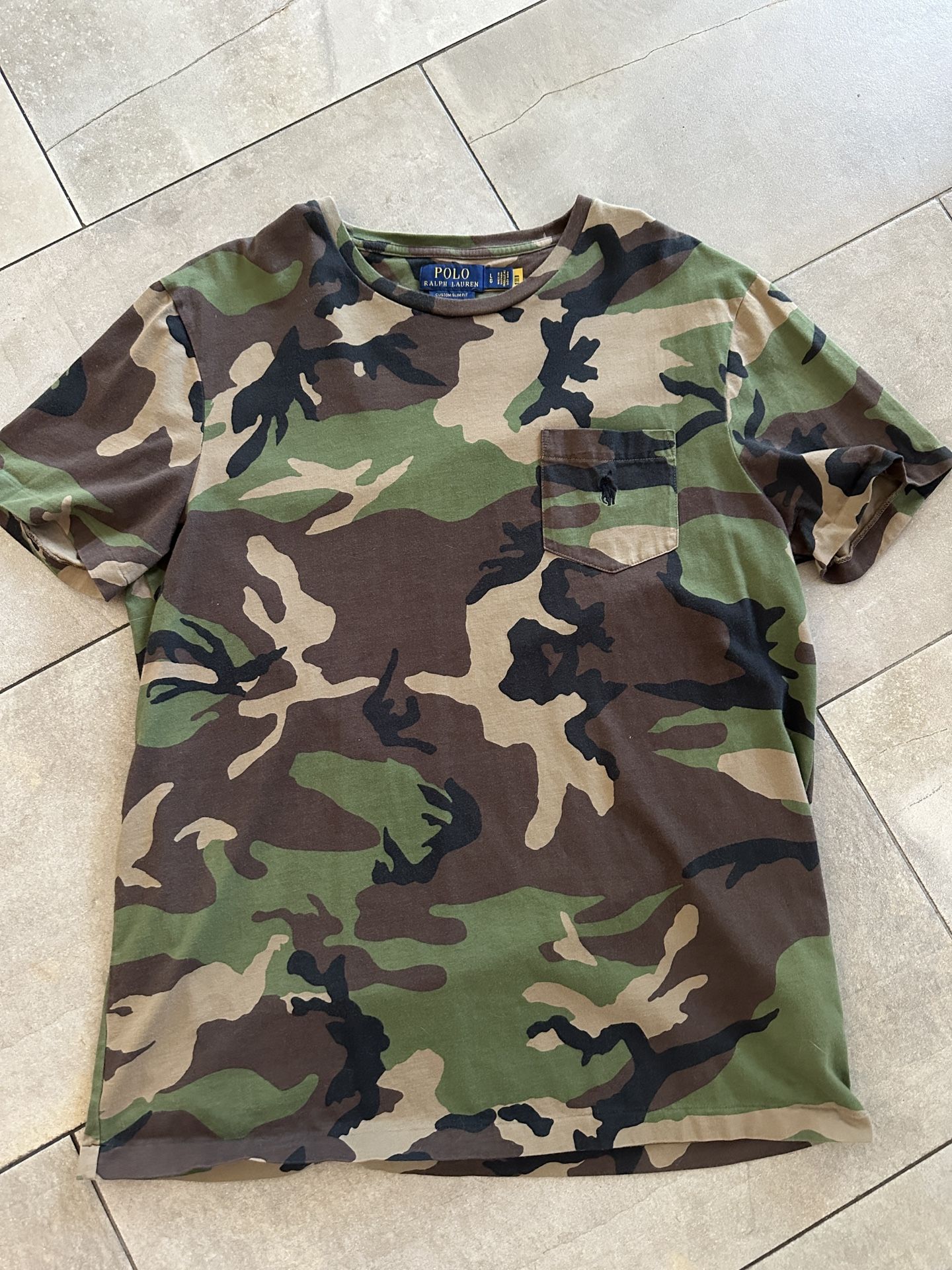 POLO T shirt in camo Large slim fit