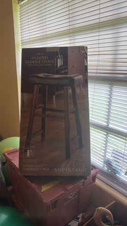 Padded saddle stool