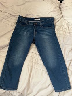 311 Levi’s shaping skinny capri