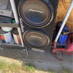 speakers