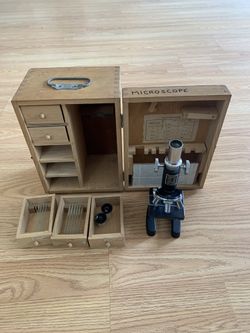 Perfect Model 803 Microscope