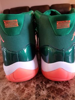 Air Jordan 11 XI Retro Miami Hurricanes PE Green Orange Size 12