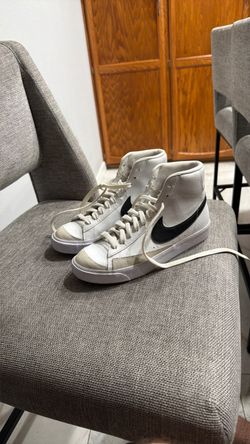 Nike Blazers - U.S 7 Youth