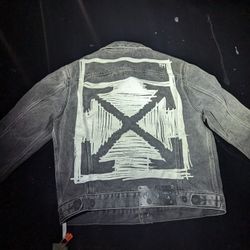 Off White Jean Jacket Size Medium (Unisex)