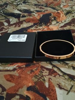 Stainless steel gold bracelet