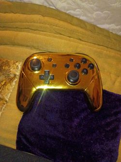 Custom Gold Nintendo Switch Pro Controller