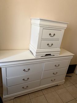 White dresser / night stand / mirror