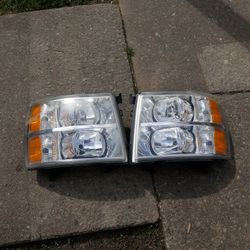07-13 Silverado Headlights 