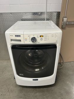 Maytag Maxima Front Load Washing Machine