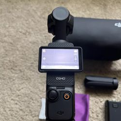 DJI Osmo Pocket 3 Creator Combo Handheld Gimbal Stabilizer Camera With Extras