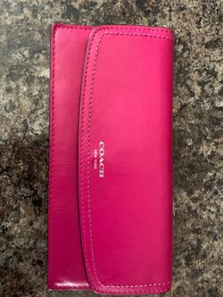 Coach woman’s wallet