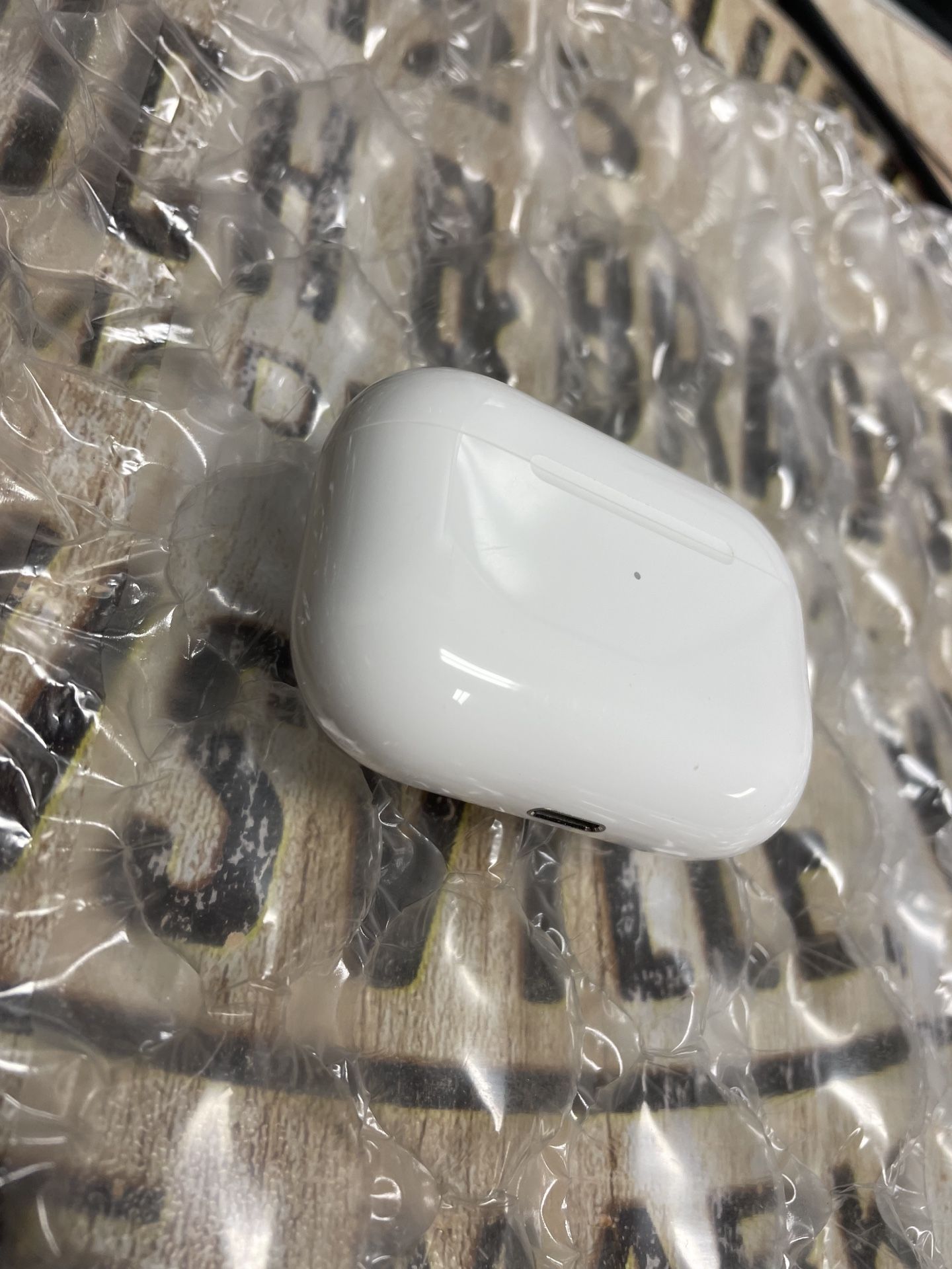 Apple AirPod Pro Charging Case 